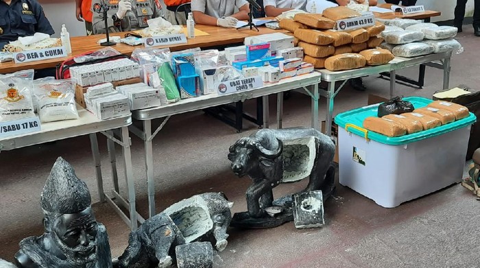 Polda Metro Jaya gagalkan penyelundupan 16 Kg sabu dari Afrika Selatan pakai patung (Yogi/detikcom)