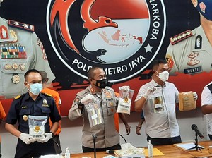 Obat COVID yang Ditimbun Perawat-Apoteker di Jakarta Dijual Rp 40 Juta