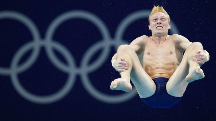 Ragam Ekspresi Atlet Loncat Indah Olimpiade Tokyo Loncat indah merupakan salah stu cabor yang dipertandingkan di Olimpiade Tokyo 2020. Begini ekspresi para atlet saat melakukan loncatan dengan nilai terbaik.