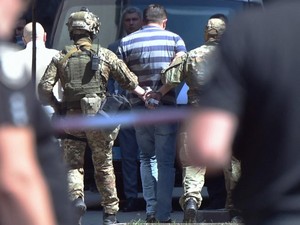 Veteran Perang Ancam Ledakkan Granat di Gedung Pemerintah Ukraina