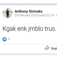 Melalui unggahan-unggahan di Facebooknya diketahui bahwa Anthony semasa remaja kerap kali mengunggah status galau mengenai percintaan. Salah satunya adalah statusnya yang satu ini. Foto: Facebook/Anthony Sinisuka