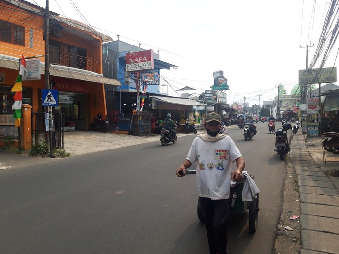 Jl Ceger Raya, Pondok Aren, Tangerang Selatan (Tangsel).