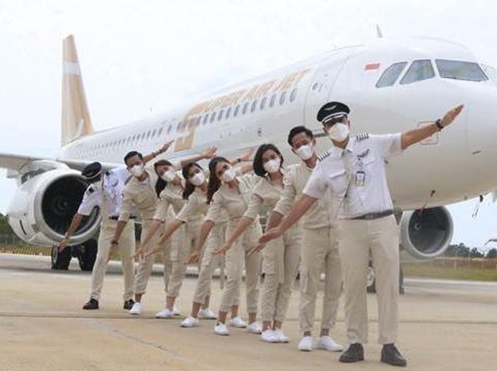 Super crew Super Air Jet.