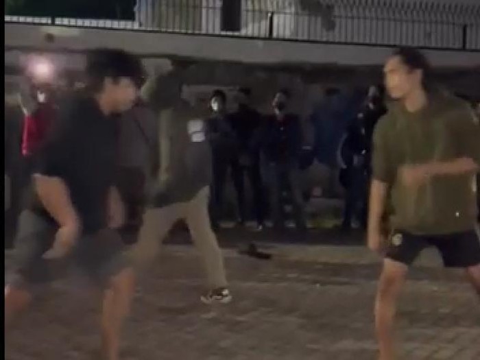 Tarung bebas di Makassar yang viral (Screenshot video viral)