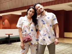 10 Potret Harmonis Tyas Mirasih dan Suami Sebelum Digugat Cerai