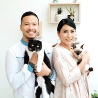 Mirisnya, mantan kekasih Raffi Ahmad ini digugat cerai setelah dia baru sembuh dari COVID-19. Foto: Instagram/ @tyasmirasih, @radsoe