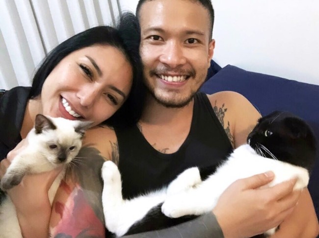 Namun kini kebersamaan itu tinggal kenangan. Prahara rumah tangga membuat pernikahan mereka kandas. Foto: Instagram/ @tyasmirasih, @radsoe