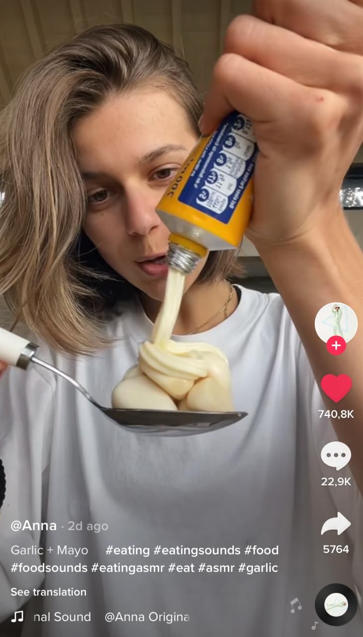 Viral! Seleb TikTok Hobi Makan Bit Mentah hingga Bawang Putih Campur Madu
