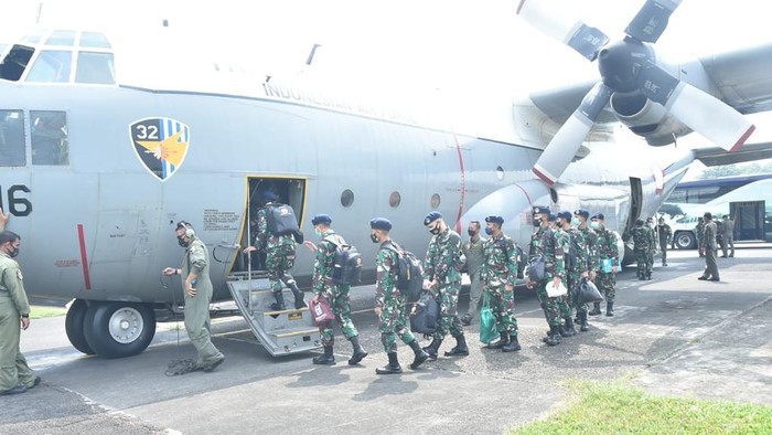 14 nakes perwira pertama TNI dikirim ke Kalimantan untuk bantu atasi COVID-19