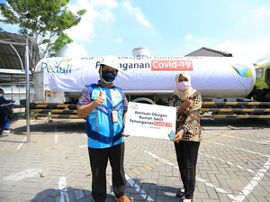 PLN Sumbang 12 Ton Oksigen ke RS Rujukan COVID-19 di Jatim