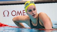 Sementara itu selain Emma McKeon, Australia juga turut mendapat medali emas dari perenang mereka lainnya yakni Kaylee McKeown. Ia berhasil meraih medali emas Olimpiade pertamanya di nomor gaya punggung 100m putri. Perenang berusia 20 tahun itu memenangkan pertandingan dengan catatan waktu 57,47 detik. Total Kaylee McKeown berhasil mengoleksi 3 medali emas dan 1 perunggu dari Olimpiade Tokyo 2020. Maddie Meyer/Getty Images