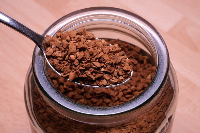 Cara membuat es kopi susu pakai kopi instan
