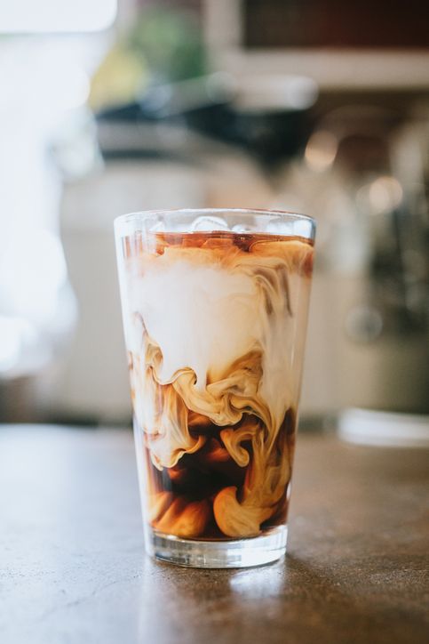 Cara membuat es kopi susu pakai kopi instan
