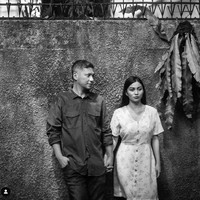 Skenario ditulis Imam Darto, film ‘Selesai’ menceritakan seorang suami yang berulang kali selingkuh namun selalu dimaafkan sang istri. Foto: Instagram/@gadiiing, @nikytanjung