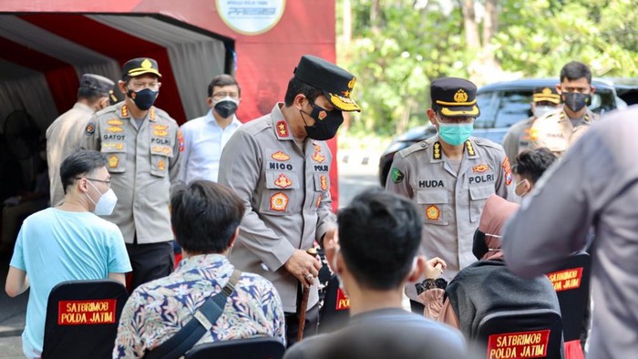 Kapolda Jatim Irjen Nico Afinta di Taman Bungkul Surabaya