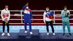Kecewa Berat, Petinju Ini Ogah Kalungkan Perak di Olimpiade 2020