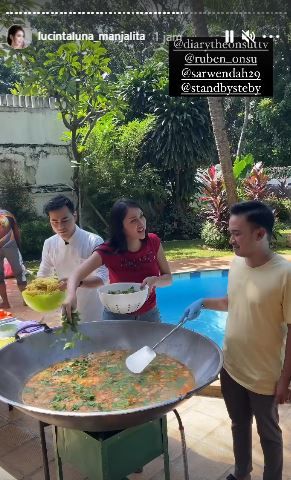 Keluarga Ruben Onsu Masak 5 Makanan Enak Ini Pakai 'Wajan Kramat' Raksasa