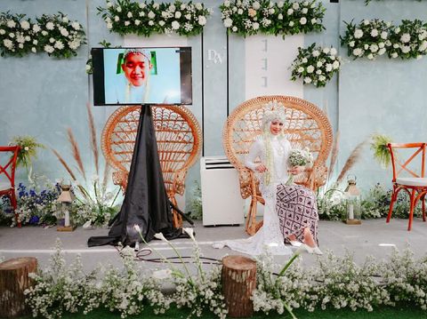 KIsah viral pasangan yang menikah secara virtual.