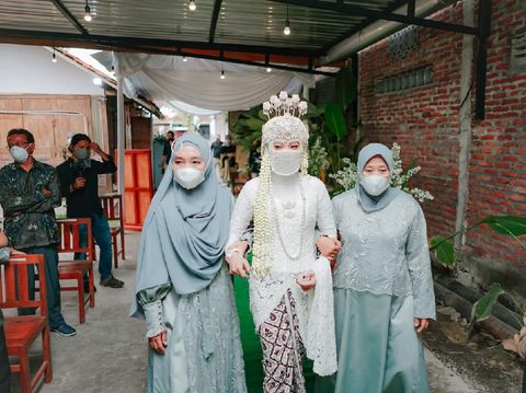 KIsah viral pasangan yang menikah secara virtual.