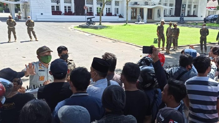 Pelaku Seni-Musisi Banyuwangi Gelar Aksi damai Tak Bisa Manggung Saat PPKM