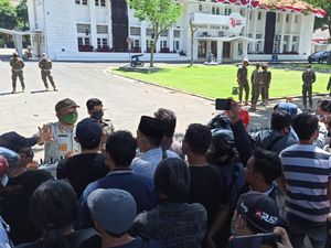 Pelaku Seni-Musisi Banyuwangi Gelar Aksi Damai Tak Bisa Manggung Saat PPKM