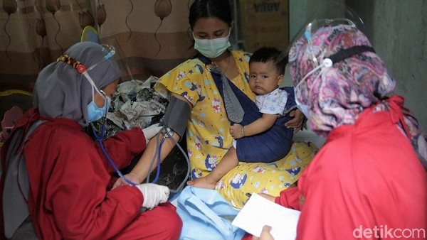 Potret Pemeriksaan Kesehatan Ibu Menyusui Penyintas COVID-19