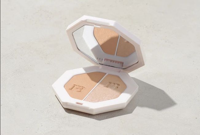 Produk Terbaik Fenty Beauty yang Bikin Rihanna Jadi Miliuner
