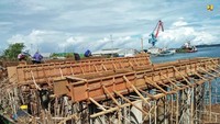 Pembangunan Jalan Lingkar Luar Bengkulu (Bengkulu Outer Ring Road) merupakan jalan akses dari pintu Tol Bengkulu – Curup – Lubuk Linggau menuju Pelabuhan Pulau Baai, sehingga dapat meningkatkan kelancaran distribusi logistik bagi Provinsi Bengkulu.Foto: Dok. Kementerian PUPR.