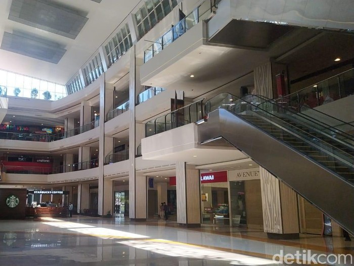 Ratusan gerai di mal Cirebon tutup sementara dampak PPKM
