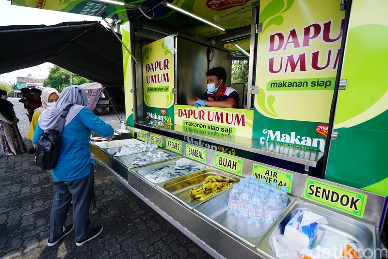 Salut! Katering Haji Ini Sediakan Dapur Umum untuk Nakes