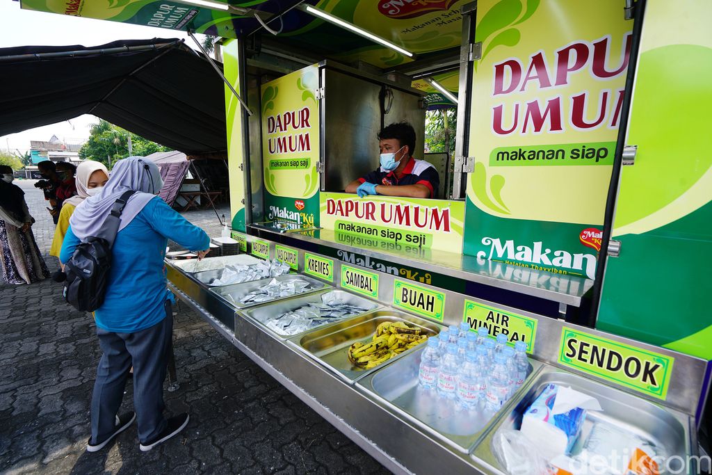Salut! Katering Haji Ini Sediakan Dapur Umum untuk Nakes