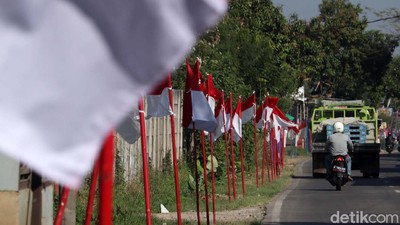 Sambut HUT RI, Bendera Merah Putih Hiasi Kabupaten Bandung