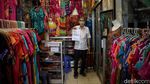 Sidak Pemeriksaan Kartu Vaksin Sasar Pasar Tradisional di Jakut