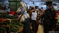 Hal tersebut dikarenakan sosialisasi terhadap vaksinasi sangat minim dilakukan di pasar, sehingga Ikappi mengambil peran untuk melakukan edukasi dan sosialisasi pedagang pasar di DKI Jakarta. Menurut Ikappi mendorong agar vaksinasi dilakukan di dalam pasar karena pedagang cukup sulit meninggalkan dagangannya walaupun sebentar. 