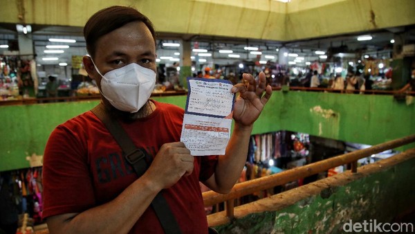 Sidak Pemeriksaan Kartu Vaksin Sasar Pasar Tradisional di Jakut
