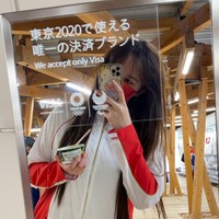 Terima kasih kepada mereka yang menemukan foto-foto dari wawancara di 2018 tapi jangan menonton wawancara itu. Tontonlah kompetisinya sampai habis. Kondisi fisik bisa berubah karena beda posisi dalam permainan polo air jadi aku harap netizen bisa melihat ini dengan tenang, tulisnya di Weibo.       Foto: Weibo Xiong Dunhan