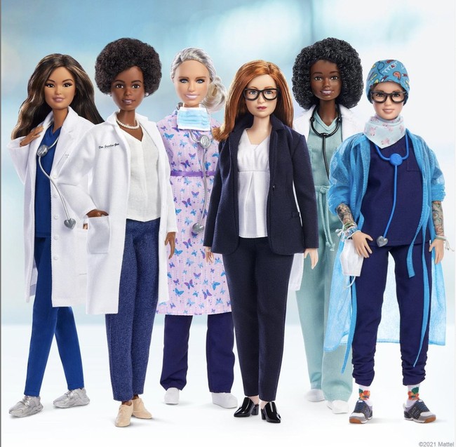 Boneka Barbie edisi spesial ini tidak akan dijual ke pasaran. Tapi diberikan khusus untuk enam tokoh wanita tersebut sebagai penghargaan. Selain memberi boneka, Mattel juga akan mendonasikan USD 5 dari setiap penjualan Barbie di department store Target, untuk masing-masing tokoh. Foto: Dok. Mattel