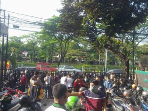Suasana Saat Polisi Jaga Markas HMI Agar Tak Demo di Istana