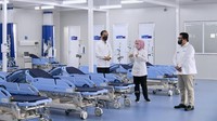 Jokowi meninjau dan meresmikan RS Modular Pertamina Tanjung Duren di Jakarta, Jumat (6/8/2021).