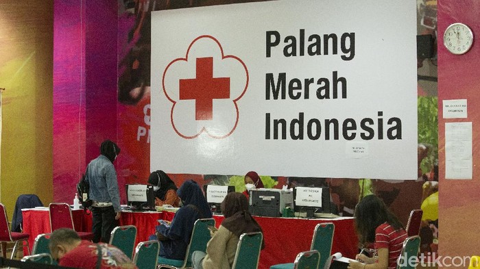 PMI DKI Jakarta kini bisa melayani donor darah 24 jam. Hal itu dilakukan imbas meningkatnya kebutuhan darah.