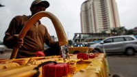 Kalau Jakarta dan Jawa Tengah mengeksploitasi air tanah secara berlebih, masalah Sumatera dan Kalimantan ada pada lahan gambut yang semakin sempit. Lahan sawit di Sumatera dan Kalimantan di sana berada di areal gambut. Andrew Gal/NurPhoto via Getty Images.