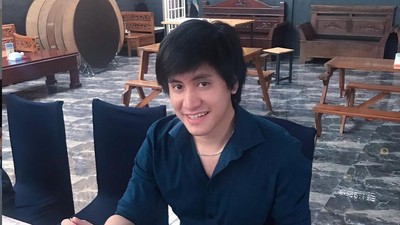 8 Transformasi Kevin Aprilio, Ditusuk 18 Ribu Kali Tanam Rambut dan Jenggot