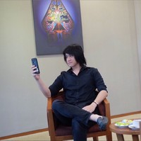 Kevin Aprilio beberapa waktu lalu telah melakukan transplantasi rambut di Turki. Tak hanya tanam rambut, Kevin Aprilio juga melakukan tanam jenggot. Foto: Instagram/@kevinaprilio