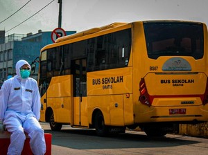 Tidak Semua Pasien Positif COVID-19 Diangkut Bus Sekolah, Ini Kriterianya