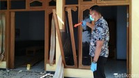 Saat ini polisi telah melakukan olah TKP di lokasi.