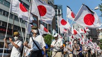 Perlu diketahui Bom atom yang dijatuhkan Amerika Serikat di Hiroshima dan Nagasaki mempunyai dua nama berbeda. Dikutip dari buku Wahana IPS Ilmu Pengetahuan Sosial, bom yang dijatuhkan di Hiroshima dinamakan Little Boy. Sementara yang ada di Nagasaki dinamakan Fatman. Yuichi Yamazaki/Getty Images.