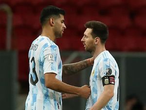 Messi Tinggalkan Barca, Terpengaruh Transfer Romero ke Tottenham?
