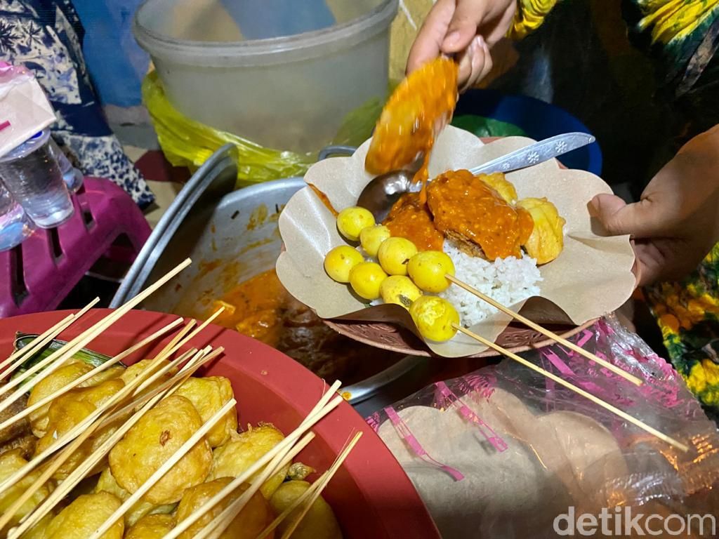 Nasi Boran Mbak Sri: Sedep Miroso! Nasi Lauk Ikan Sili Bumbu Pedas