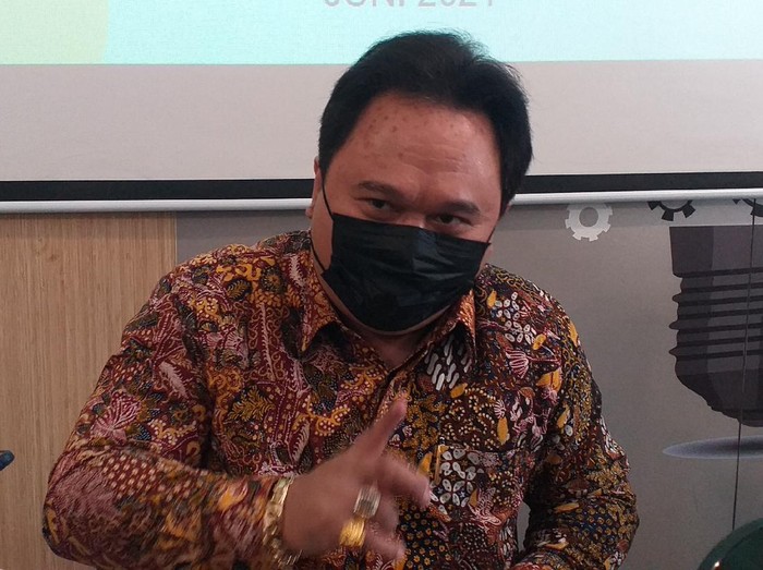 pengacara JE pemilik SMA SPI Batu bernama Recky Bernadus Surupandy
