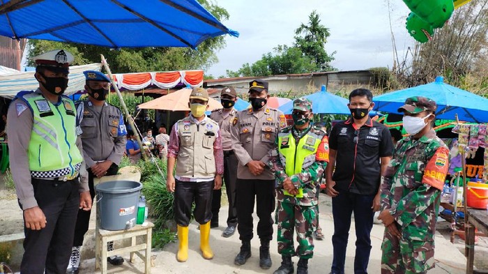 Pesta adat pemakaman warga di Toba dibubarkan karena diduga melanggar protokol kesehatan untuk mencegah penularan COVID-19. (dok Istimewa)
